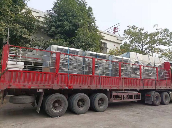 珠江洗滌設(shè)備：為酒店行業(yè)提供高效的工業(yè)洗衣機(jī)解決方案